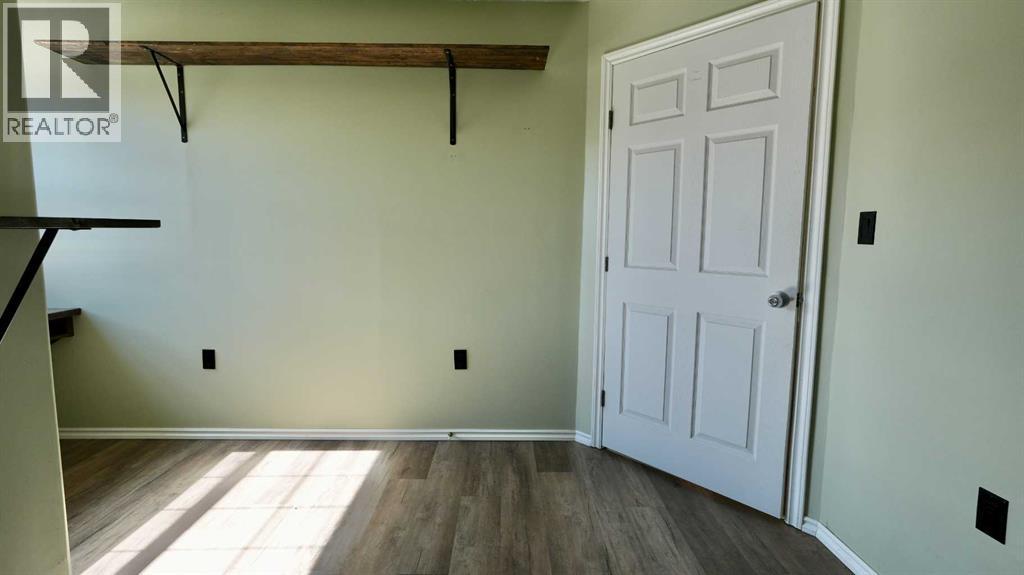 10111 106 Avenue Property Photo 33