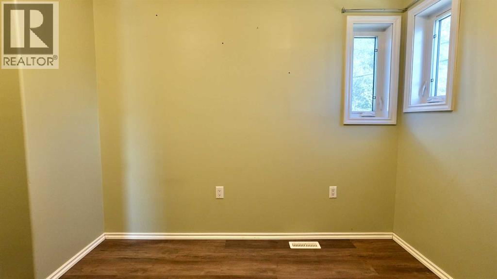 10111 106 Avenue Property Photo 35