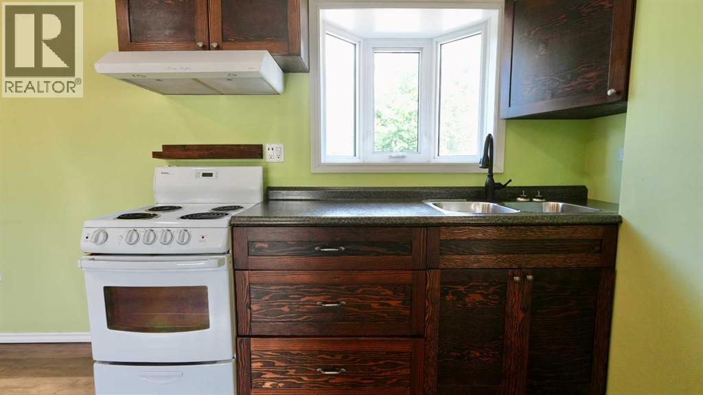 10111 106 Avenue Property Photo 43