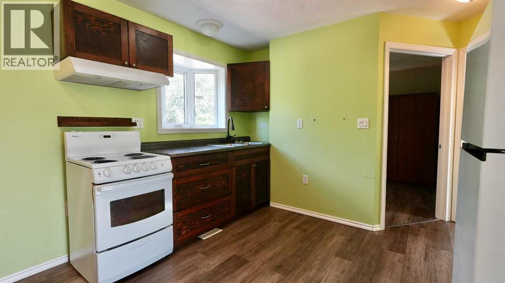 10111 106 Avenue Property Photo 45