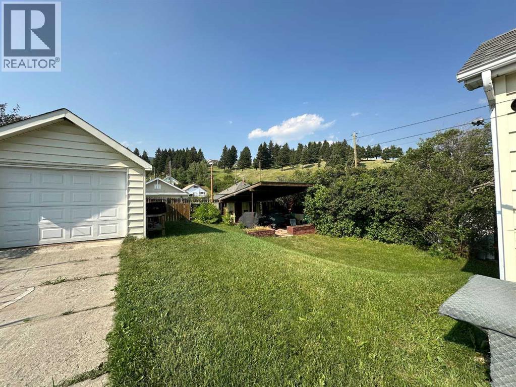 8017 22 Avenue Property Photo 11