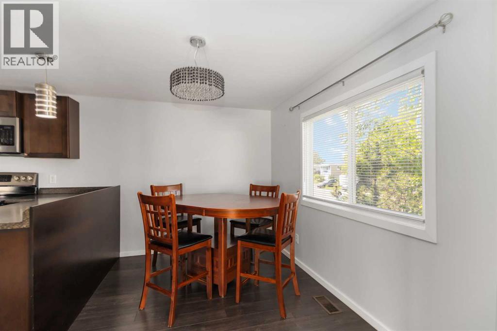 180 Greenbriar Bay Property Photo 12
