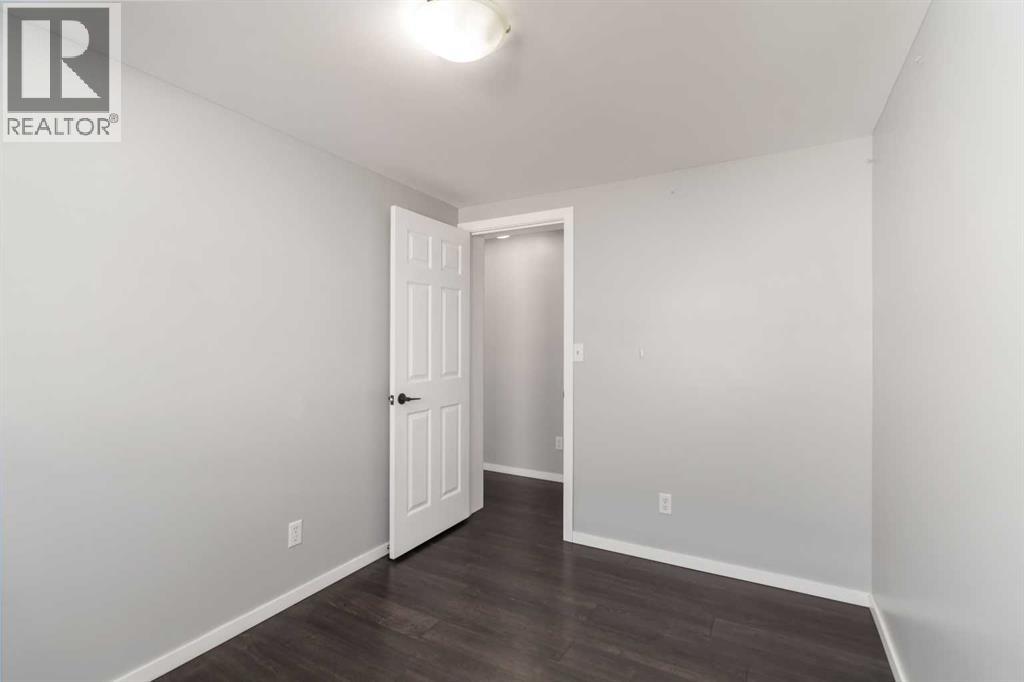 180 Greenbriar Bay Property Photo 21