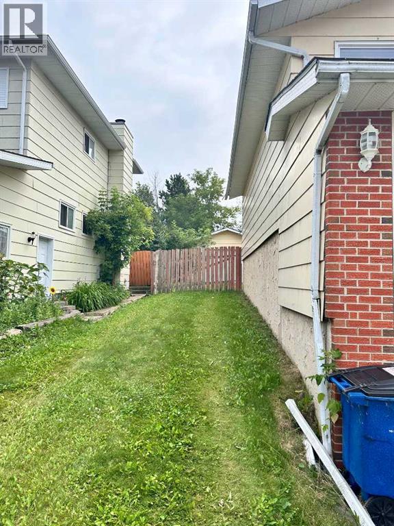 9111 97 Avenue Property Photo 7