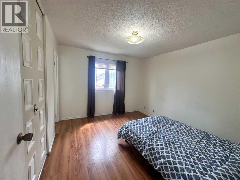 9111 97 Avenue Property Photo 21