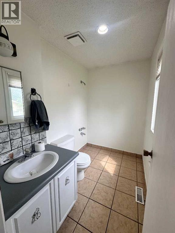 9111 97 Avenue Property Photo 22