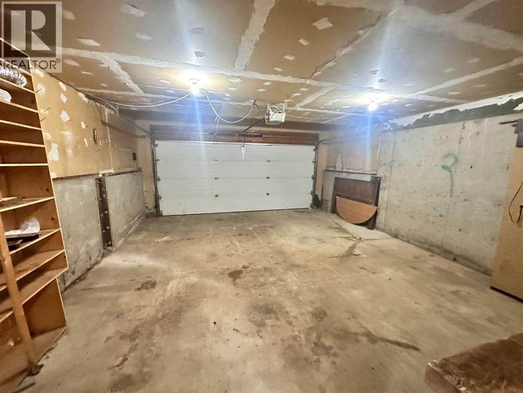 9111 97 Avenue Property Photo 31