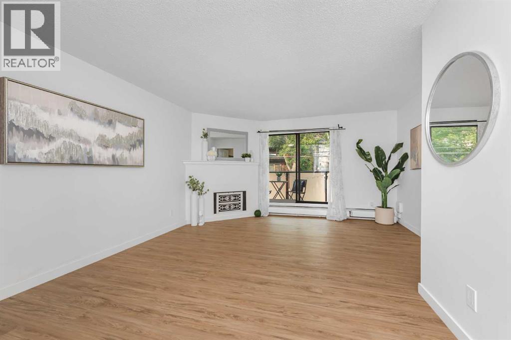 1821 17a Street Southwest Property Photo 2