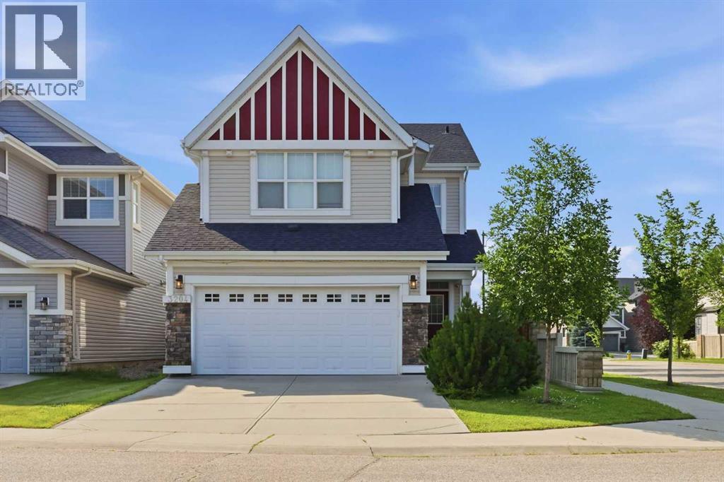 3204 Abbott Crescent SW