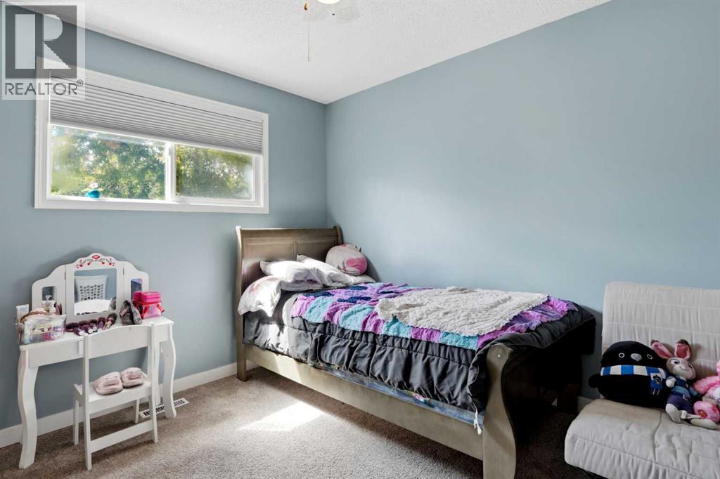 3056 32a Street Se Property Photo 19