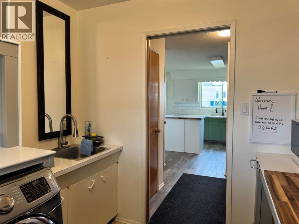 10713 105 Avenue Property Photo 20
