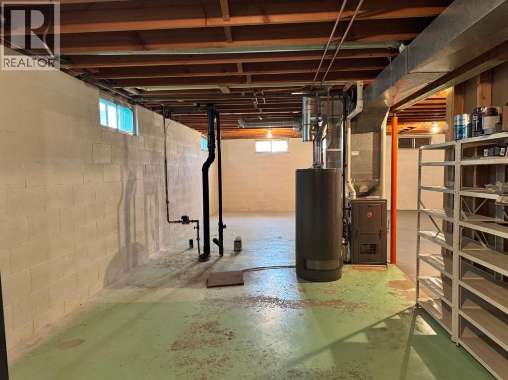 10713 105 Avenue Property Photo 26
