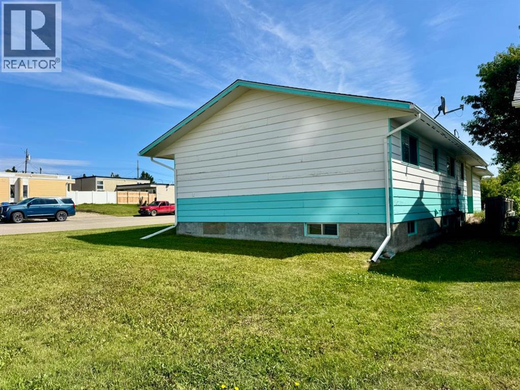 10713 105 Avenue Property Photo 35