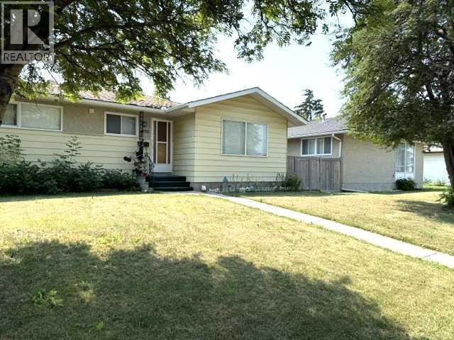 1436 Robson Crescent Se Property Photo 1