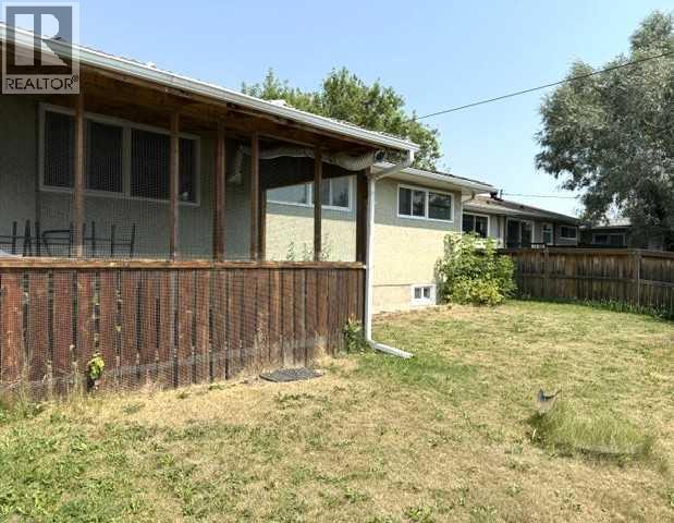 1436 Robson Crescent Se Property Photo 10
