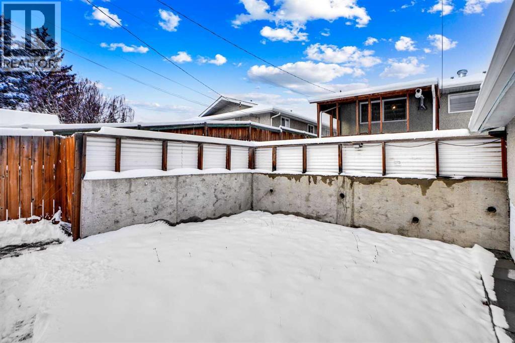 1436 Robson Crescent Se Property Photo 13