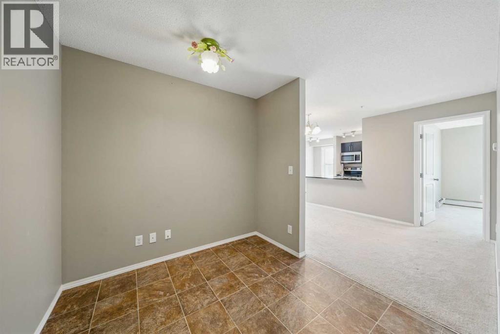 81 Legacy Boulevard Southeast Property Photo 3