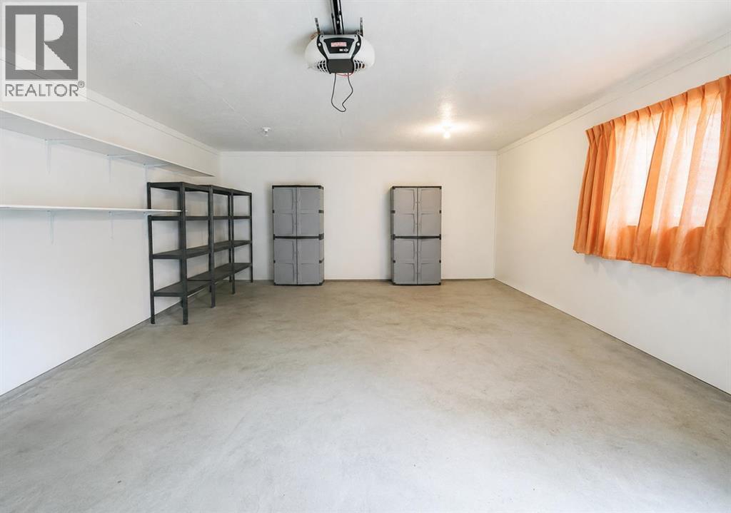 21 Sands Street Property Photo 37
