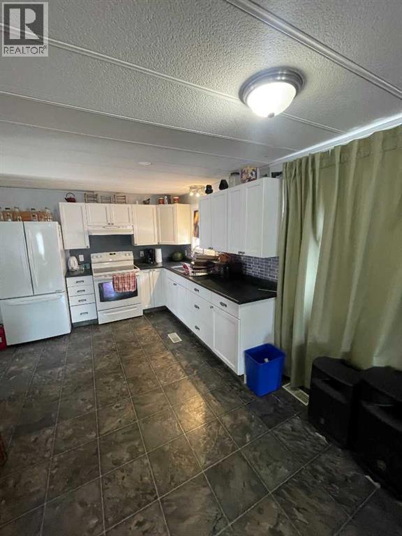 1190 15 Avenue Property Photo 5