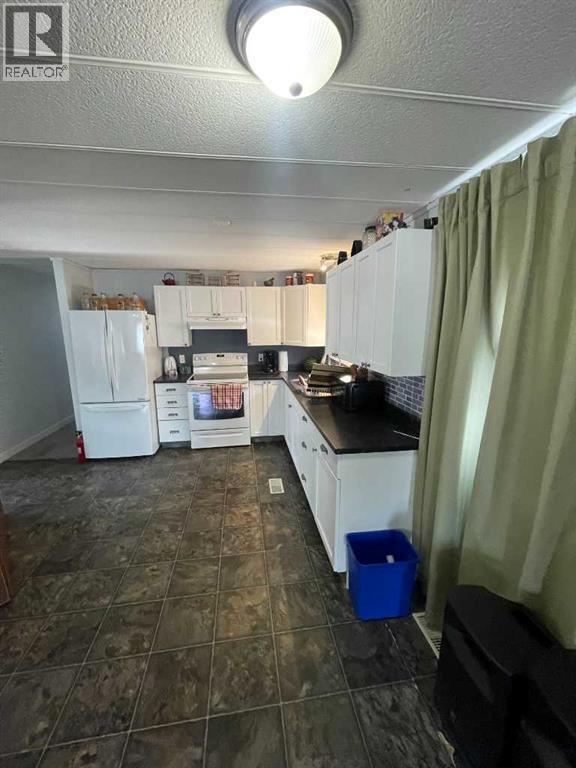 1190 15 Avenue Property Photo 6