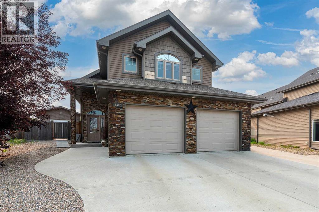 1306 52c Avenue Property Photo 1