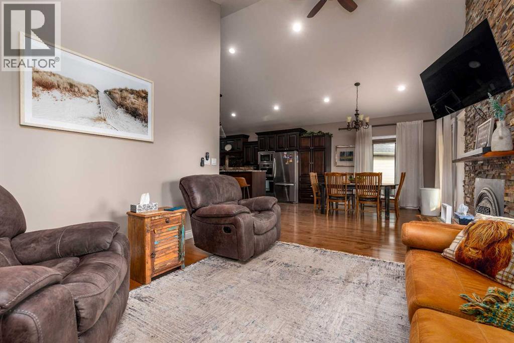 1306 52c Avenue Property Photo 8