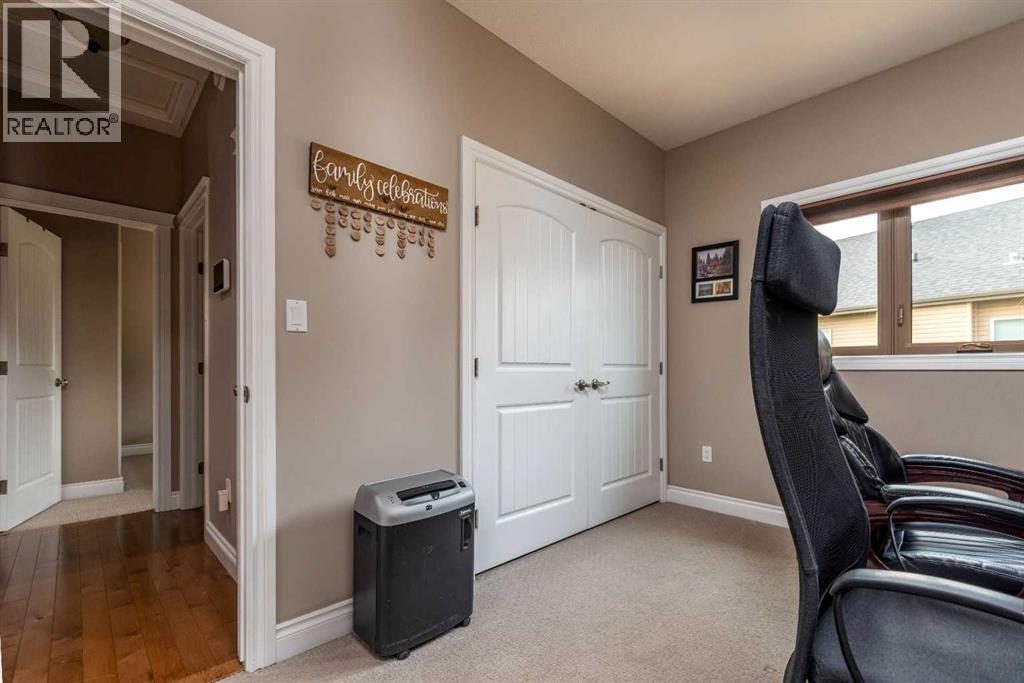 1306 52c Avenue Property Photo 11