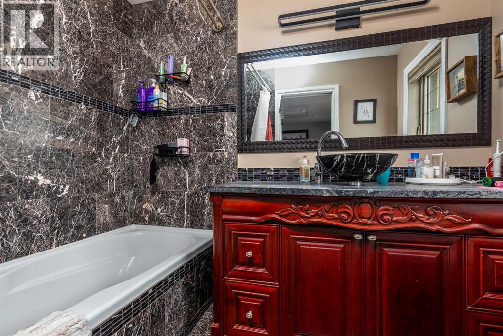 1306 52c Avenue Property Photo 18