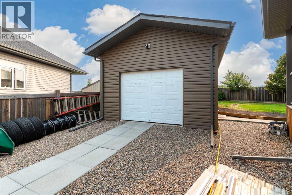 1306 52c Avenue Property Photo 33