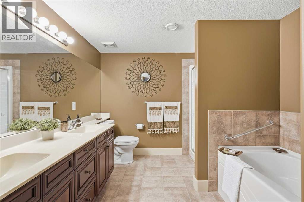 87 Royal Ridge Terrace Nw Property Photo 36