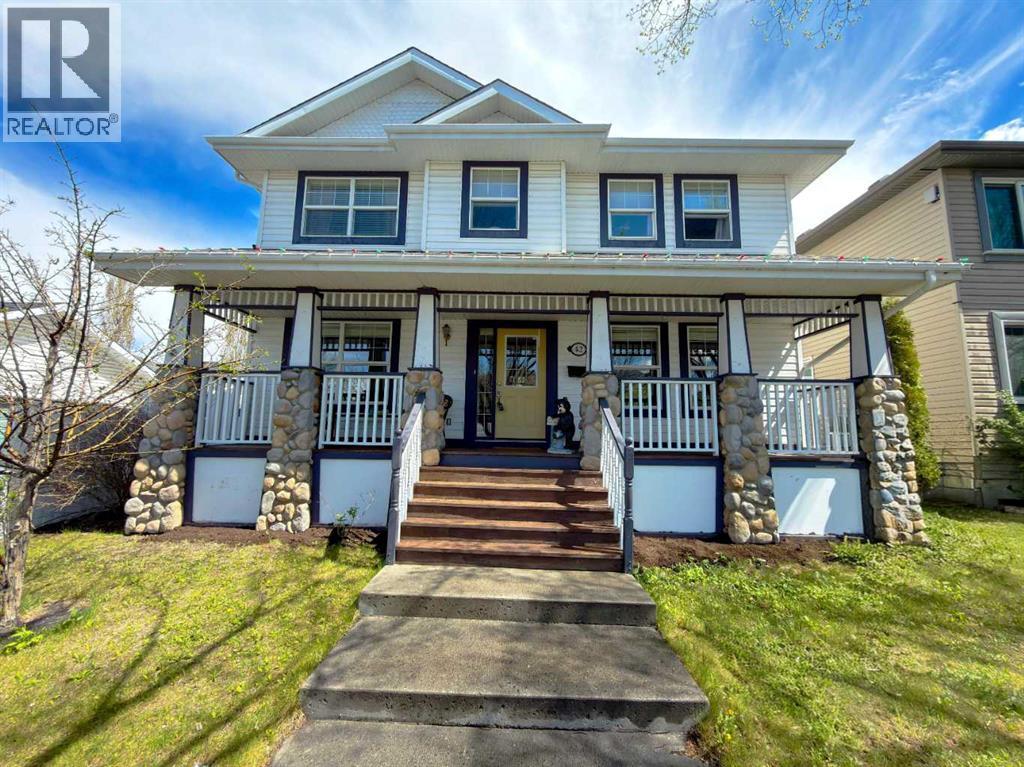 42 Inverness View Se Property Photo 1
