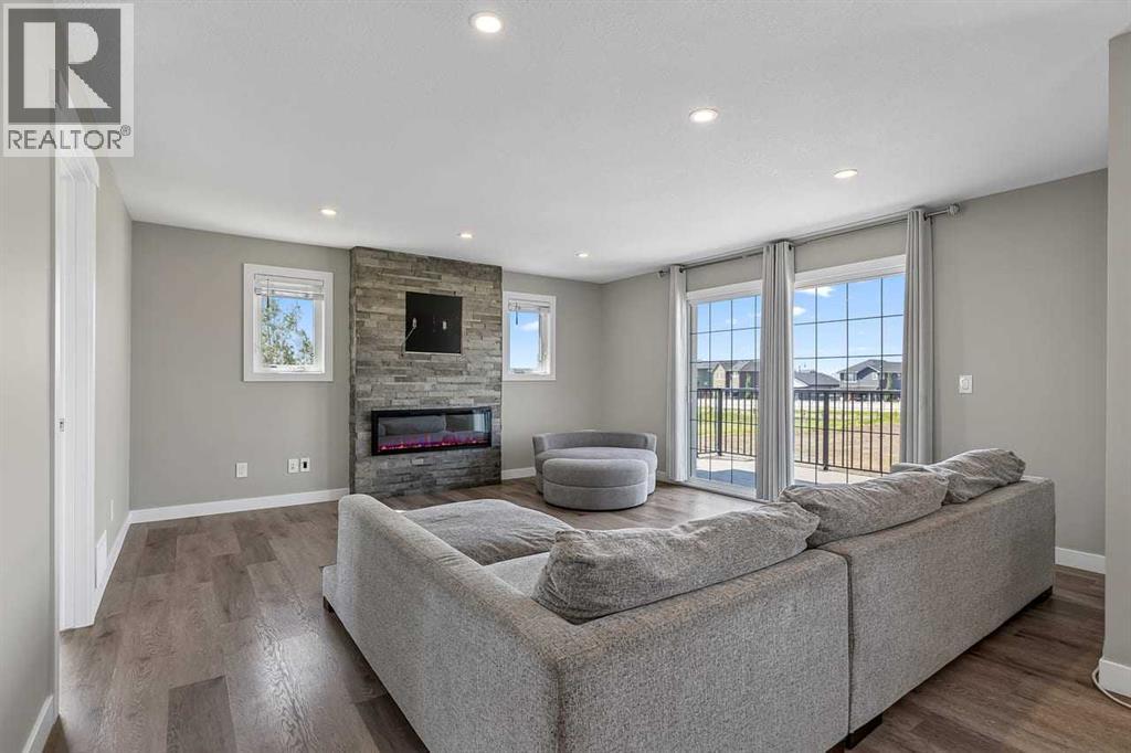 354096 48 Street E Property Photo 9