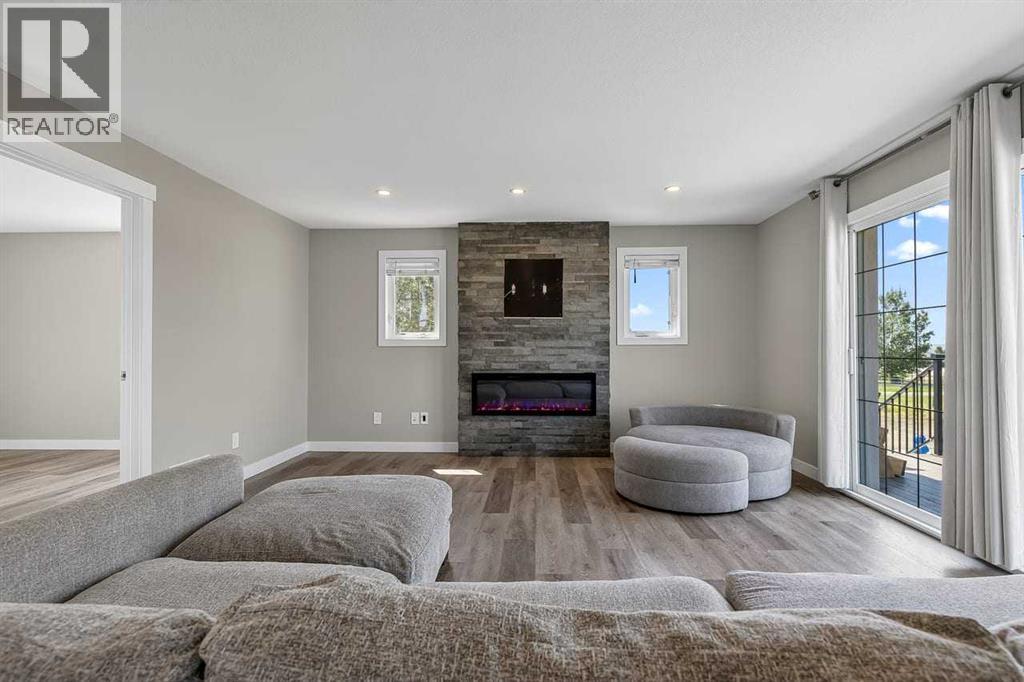 354096 48 Street E Property Photo 10