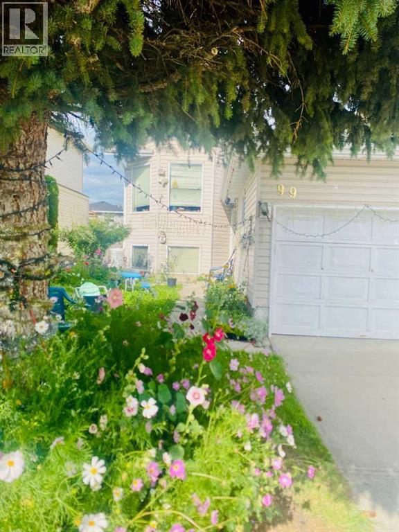 99 Applegrove Crescent Se Property Photo 1