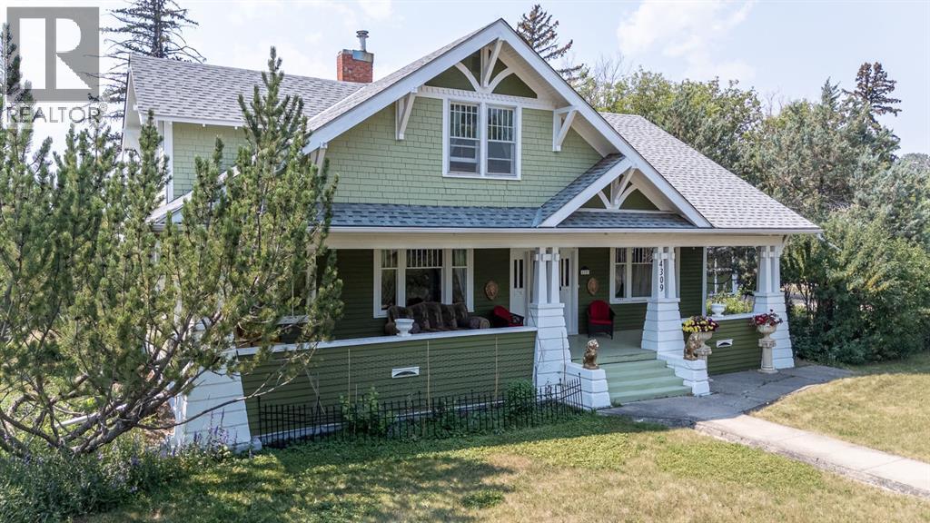 4309 2 Street W Property Photo 50