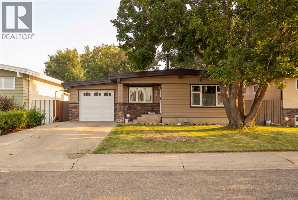 2610 11 Avenue N Property Photo 1