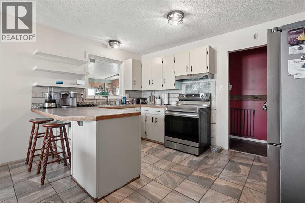 2610 11 Avenue N Property Photo 8
