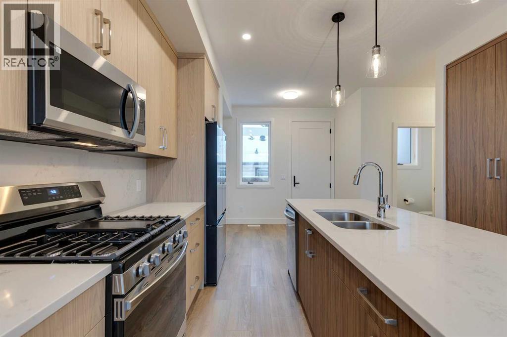 2122 7 Street Nw Property Photo 8