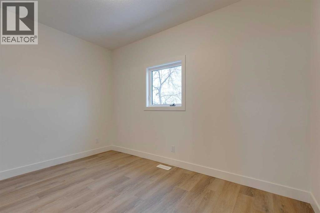 2122 7 Street Nw Property Photo 16