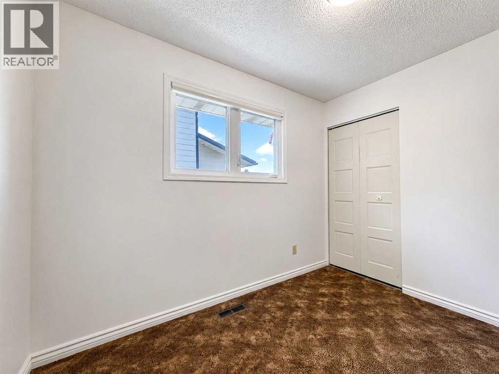 10625 105 Avenue Property Photo 14