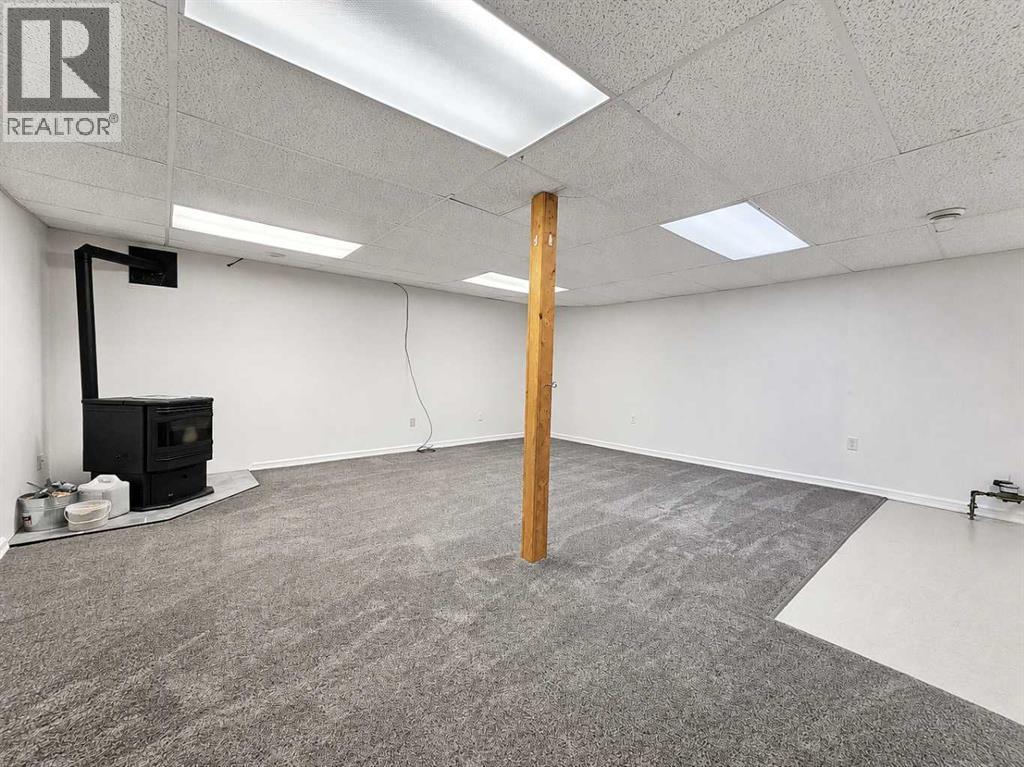 10625 105 Avenue Property Photo 15