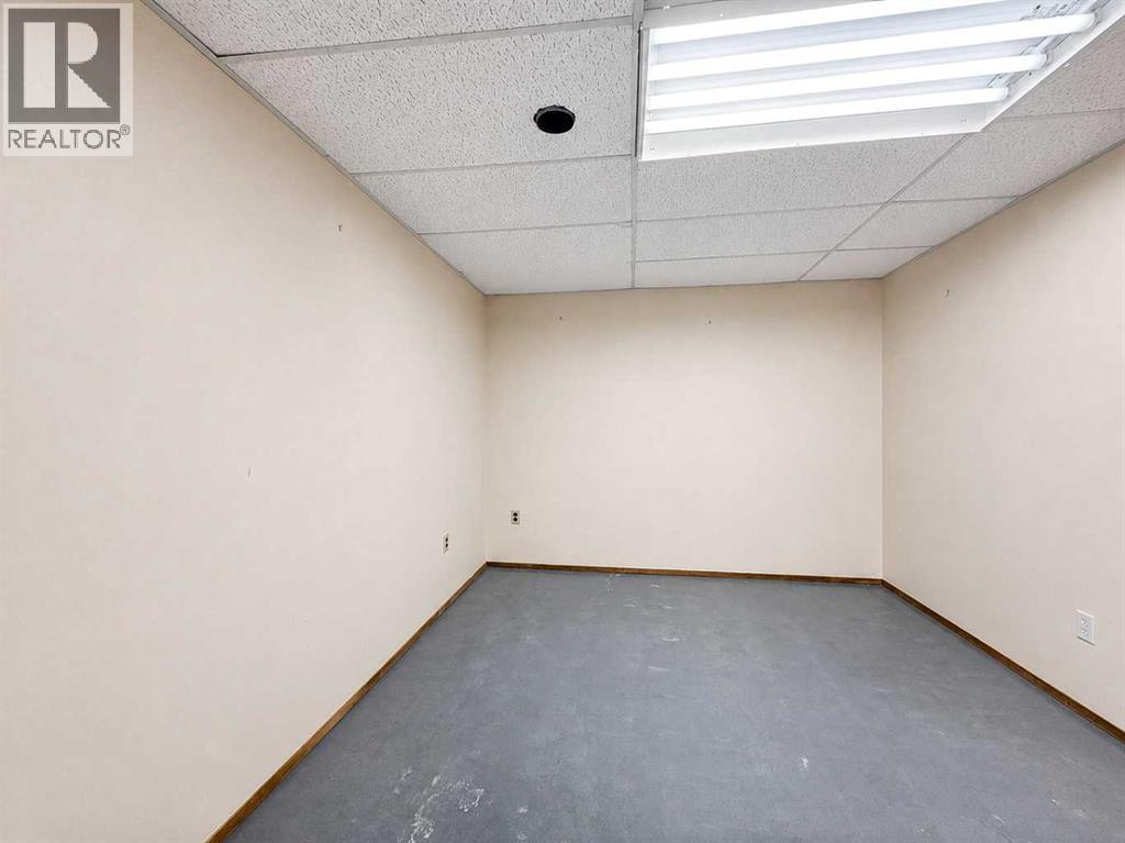 10625 105 Avenue Property Photo 21