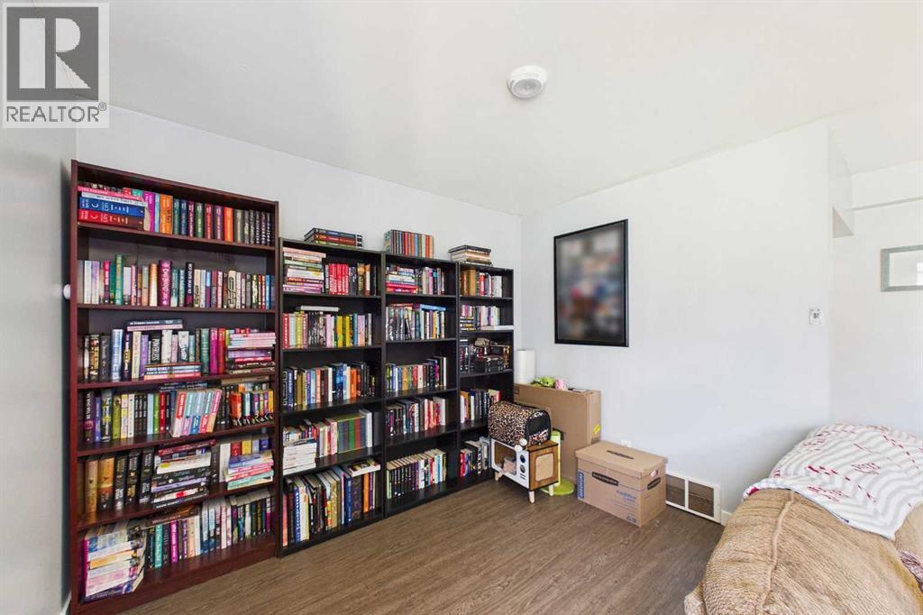 4719 33 Street Property Photo 10