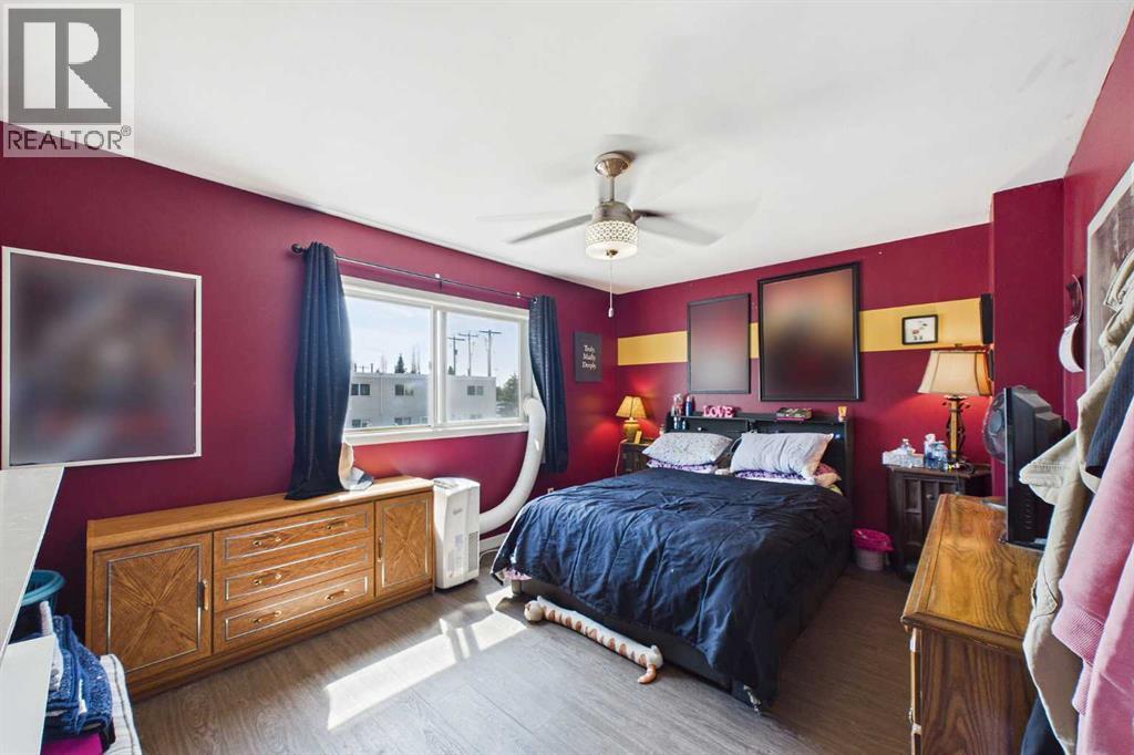 4719 33 Street Property Photo 12