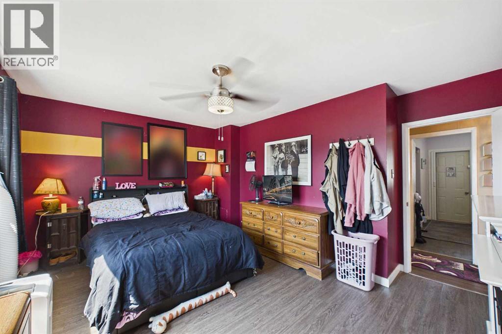 4719 33 Street Property Photo 13