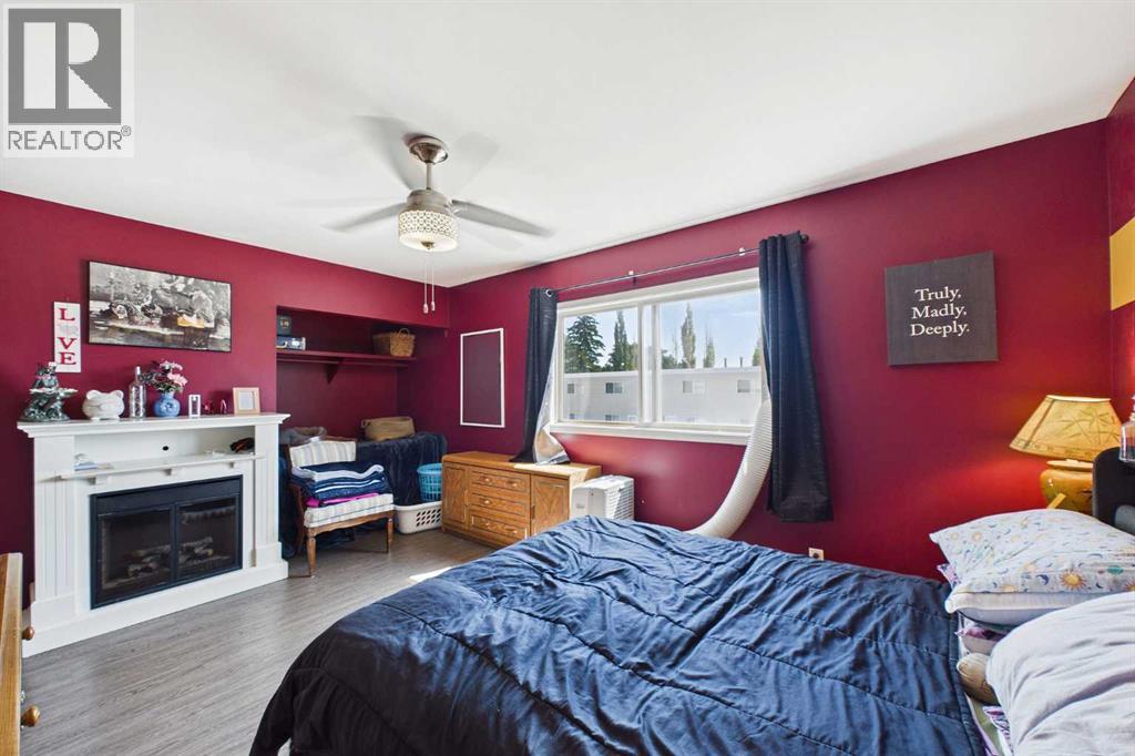 4719 33 Street Property Photo 14
