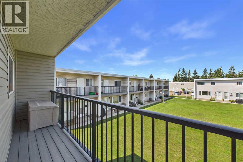 4719 33 Street Property Photo 18
