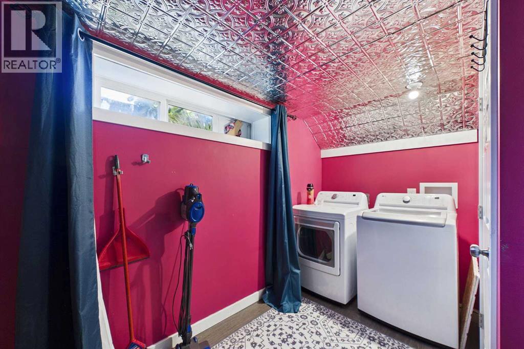 4719 33 Street Property Photo 22