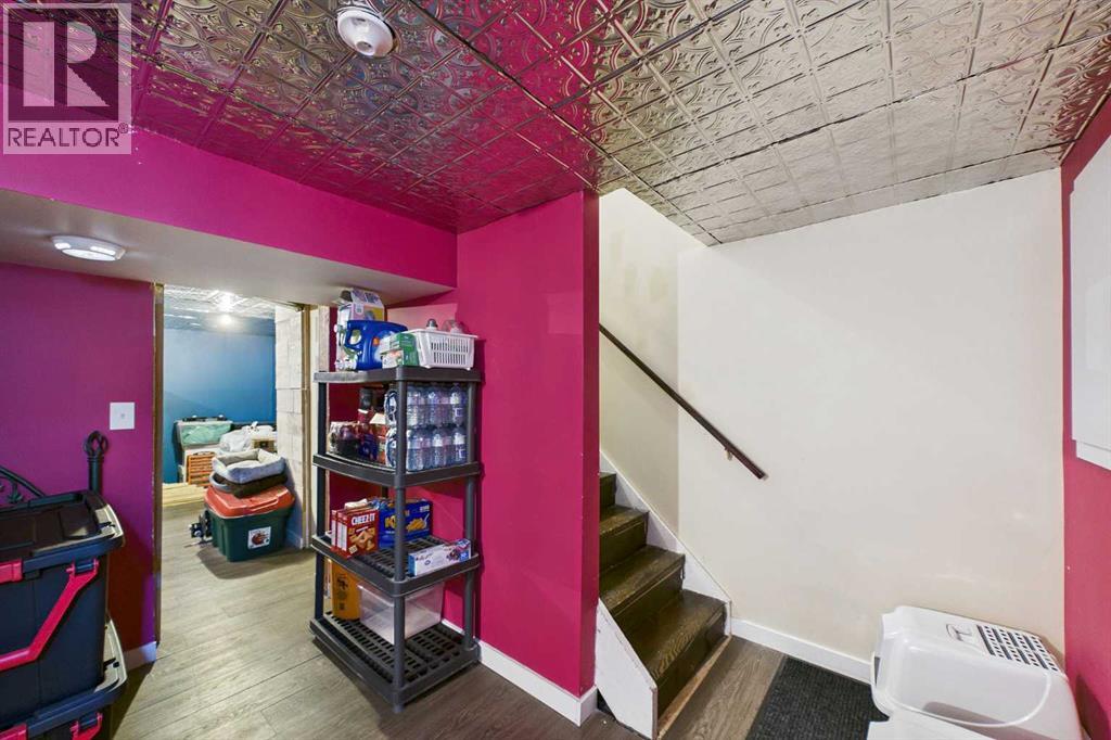 4719 33 Street Property Photo 24