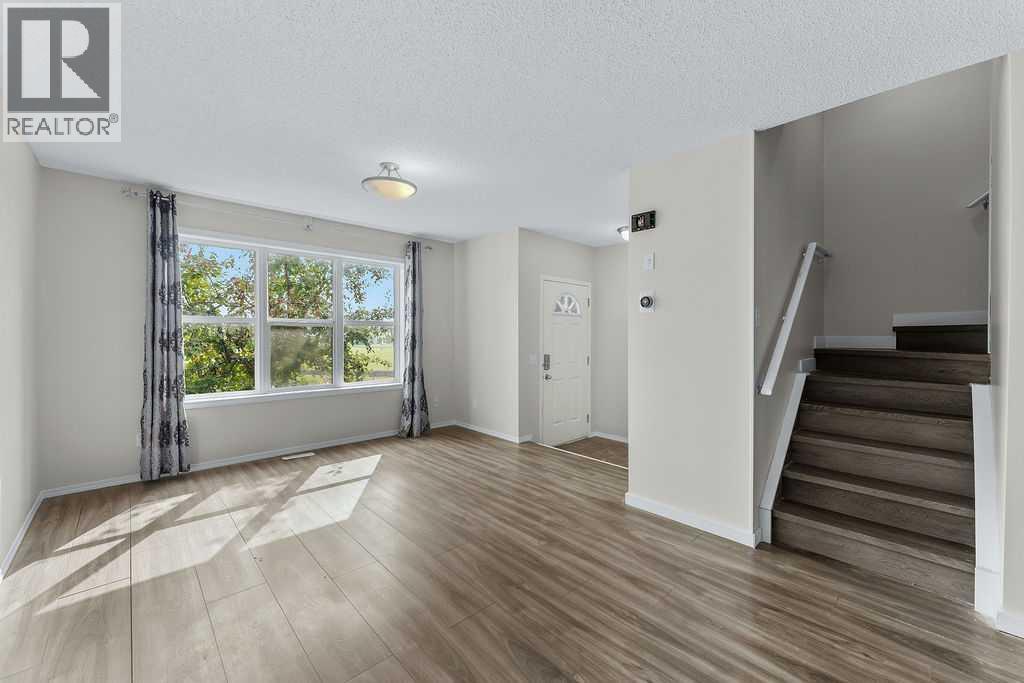 605 Prairie Sound Circle Nw Property Photo 4